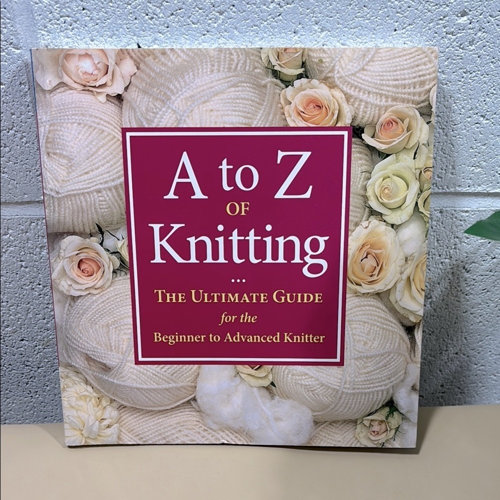 A to Z of Knitting Guide book​​​